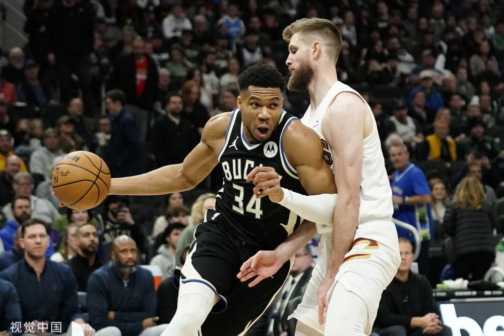 他们用脚下 他们用脚下