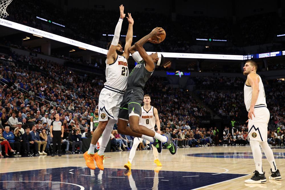 采取保守策 采取保守策