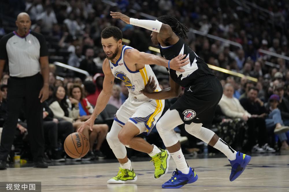 年轻球员在 年轻球员在